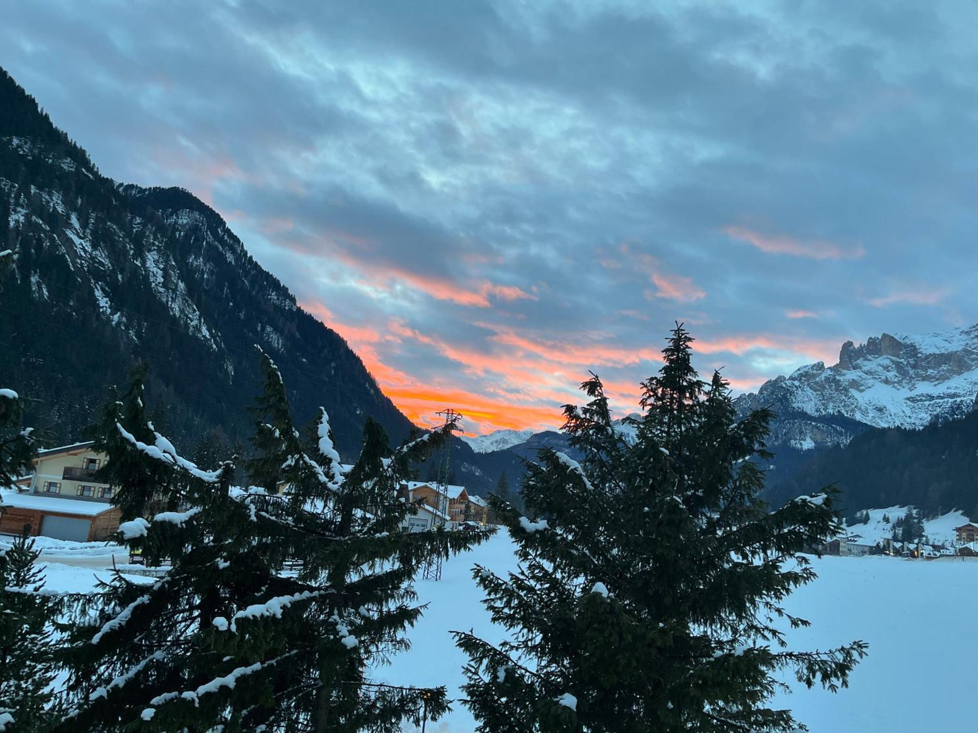 Apartamento Mes Lastei Campitello di Fassa Exterior foto