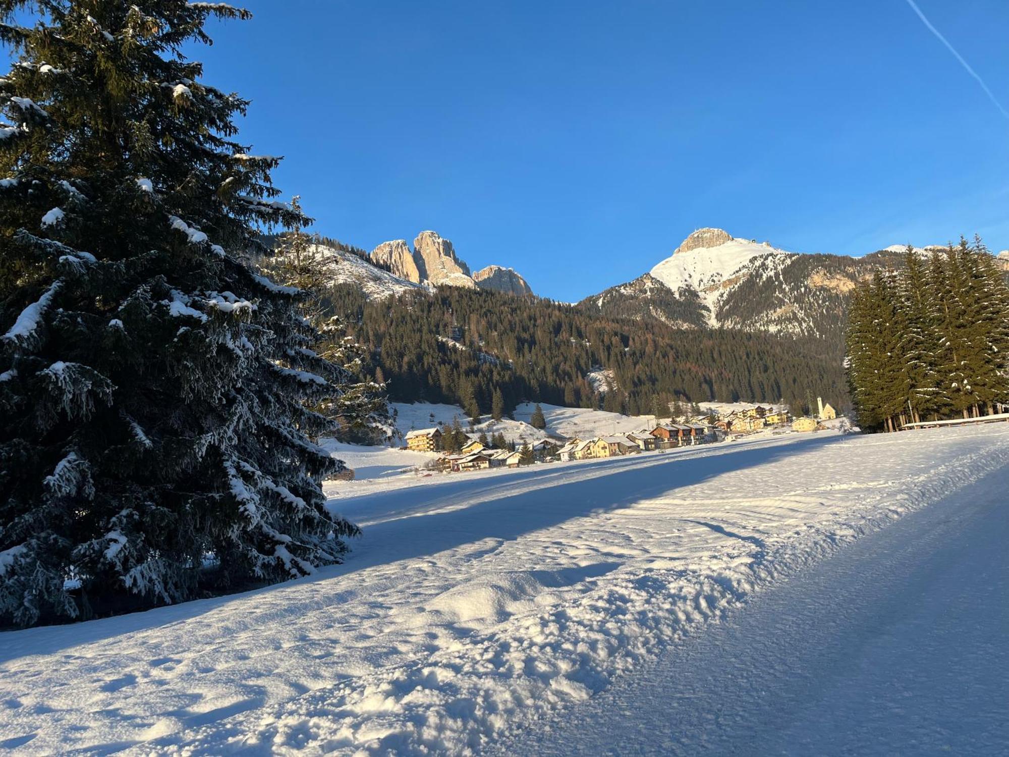 Apartamento Mes Lastei Campitello di Fassa Exterior foto